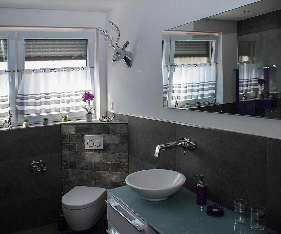 Hochwertige Und Moderne Ferienwohnung Huber Neuweiler  Экстерьер фото